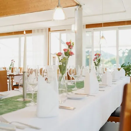 Zuefle Restaurant Hotel 4*